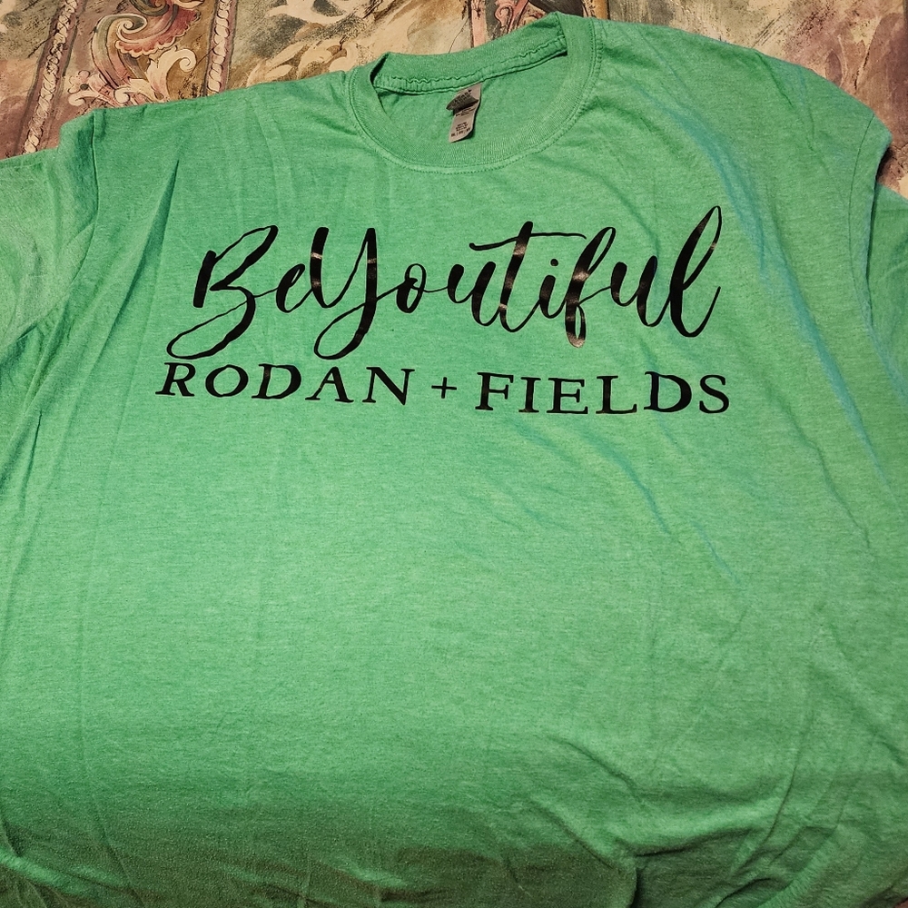 3X Green Rodan + Fields T-shirt